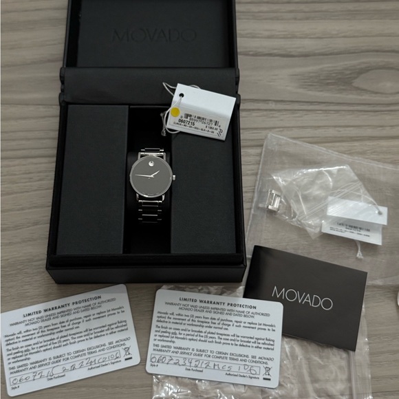 BRAND NEW!! Movado watch authentic - Picture 1 of 6